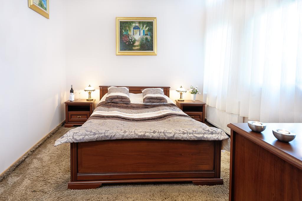 Apart Hotele Czestochowa Ruang foto